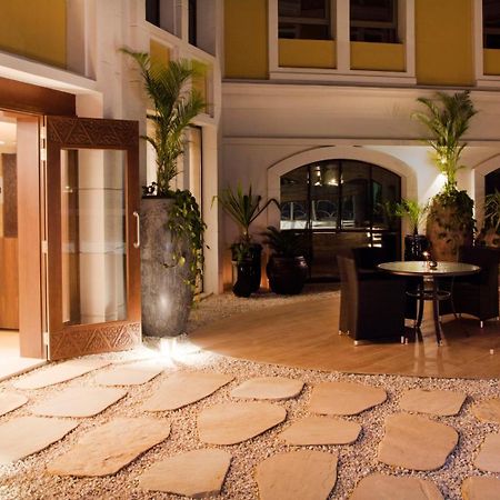 Coral Muscat Hotel And Apartments Екстер'єр фото