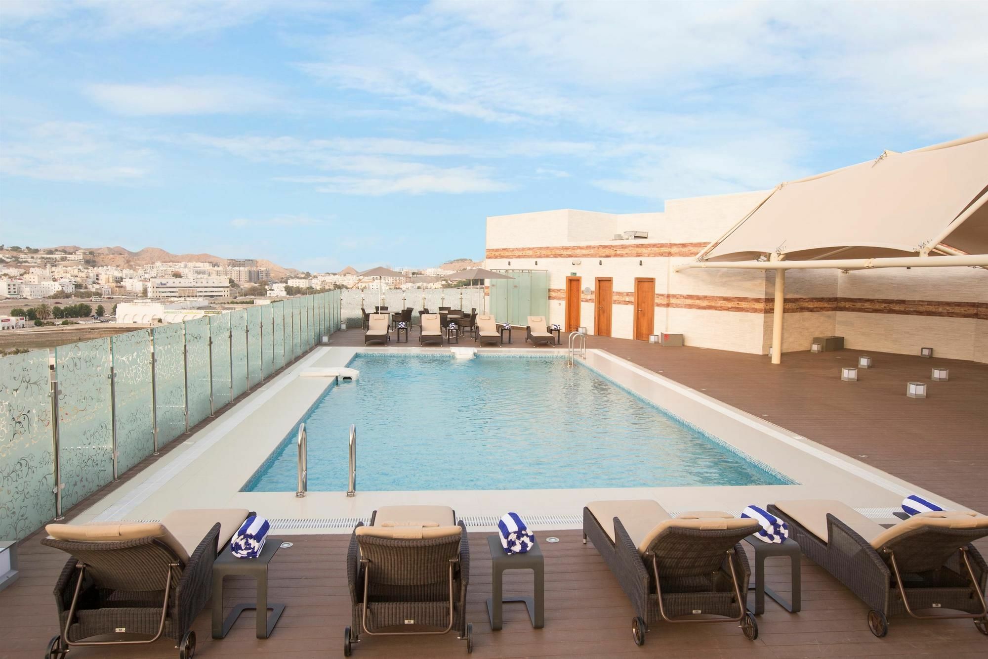 Coral Muscat Hotel And Apartments Екстер'єр фото